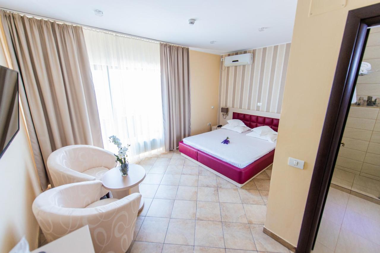 Prestige Hotel 3*