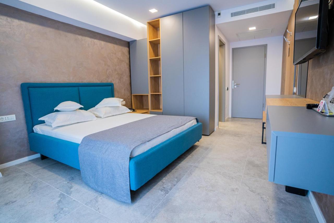 Prestige Hotel